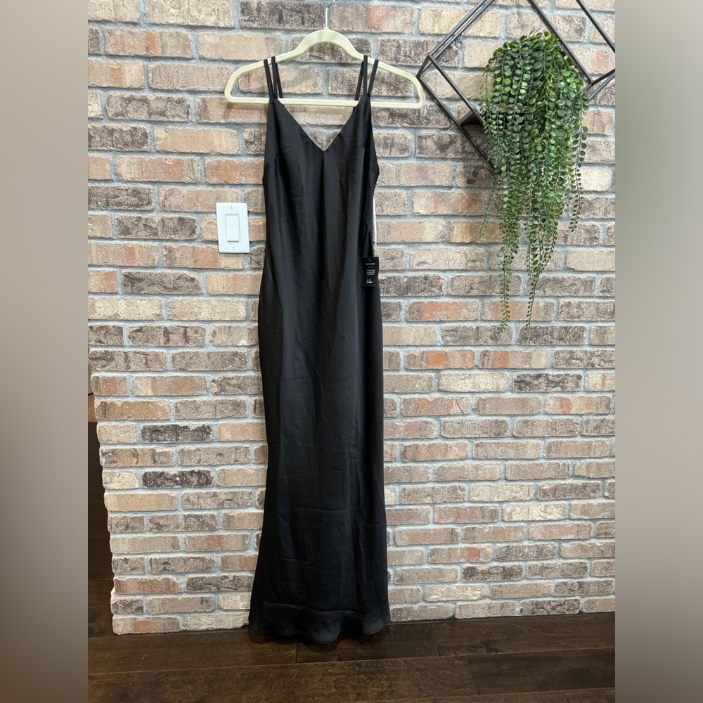 Chic Entrance Black Satin Backless Slip Maxi
Dress